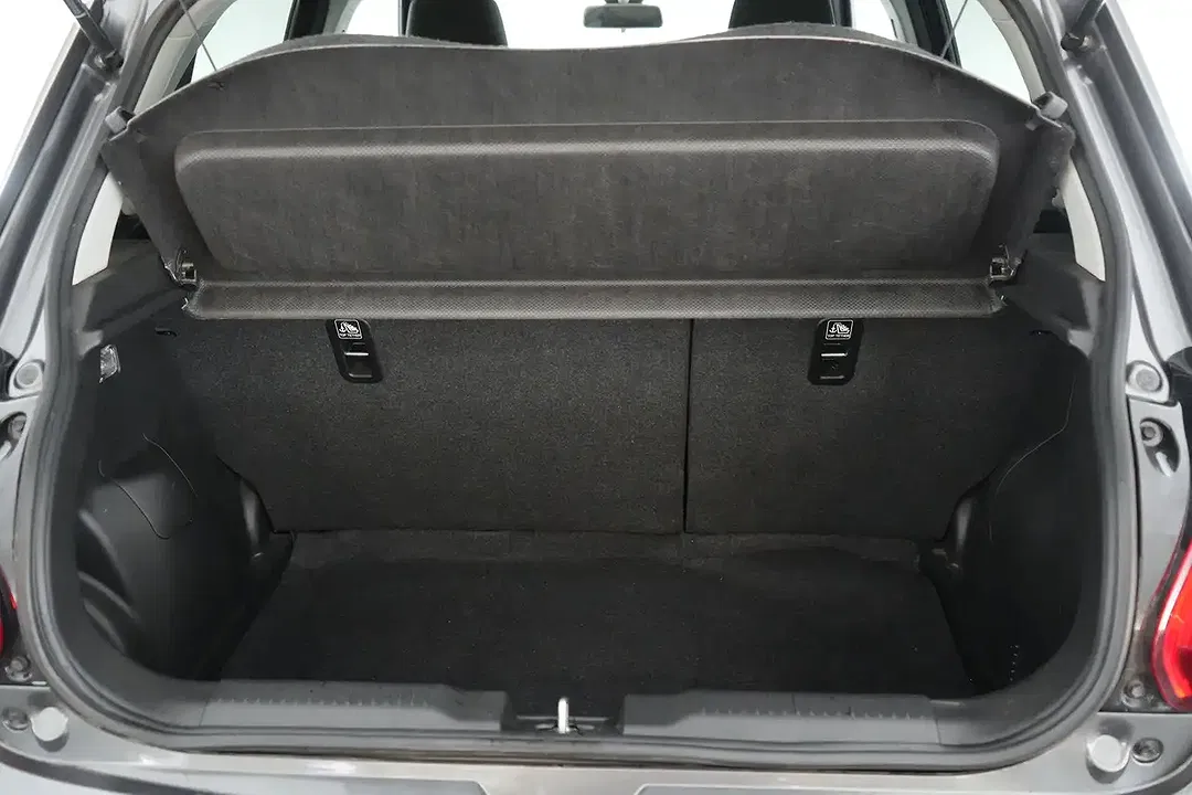 Suzuki Swift - Thumbnail 14
