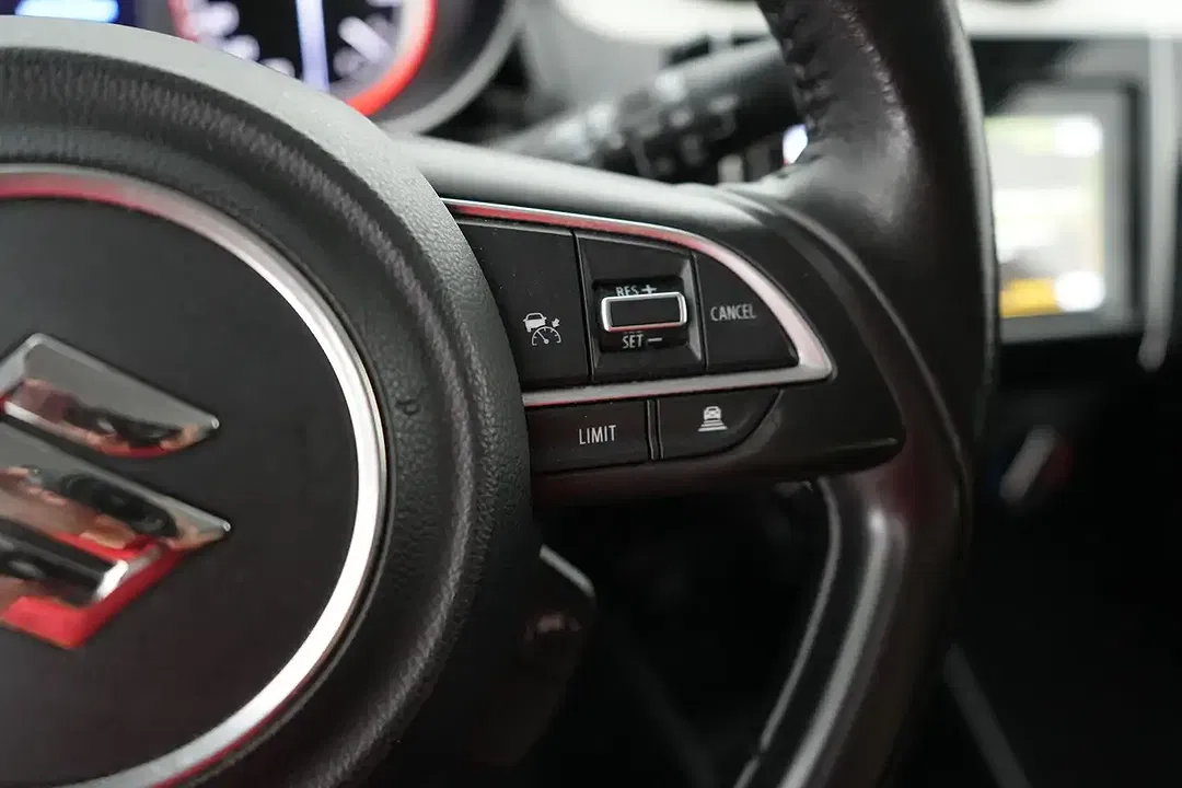 Suzuki Swift - Thumbnail 15
