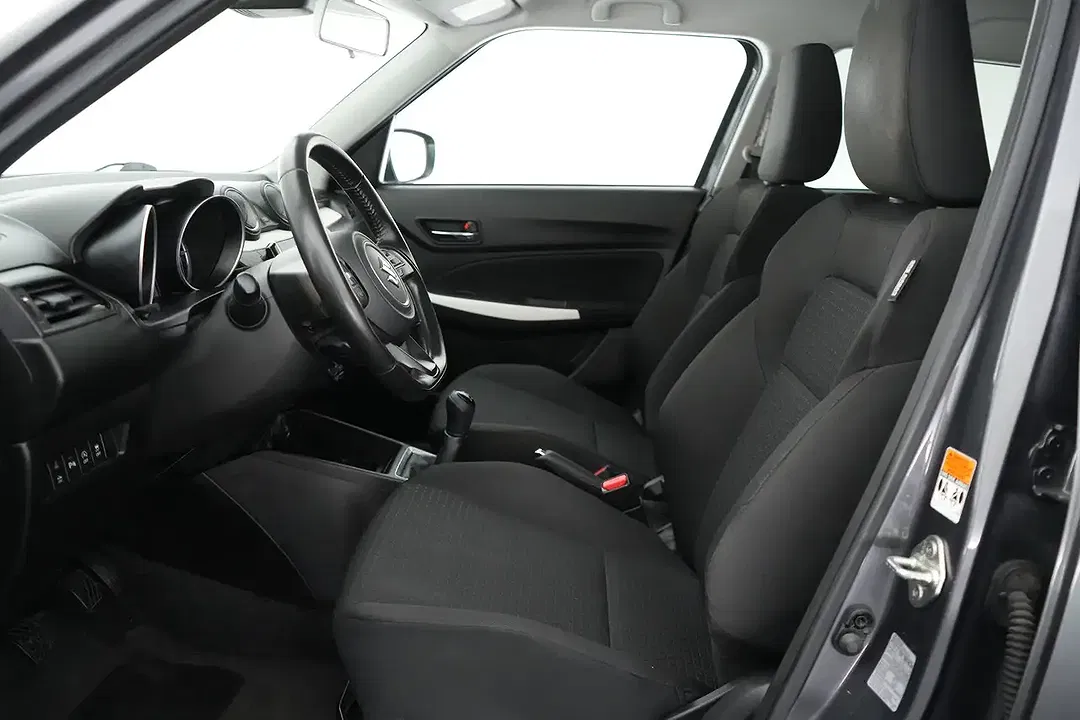 Suzuki Swift - Thumbnail 9