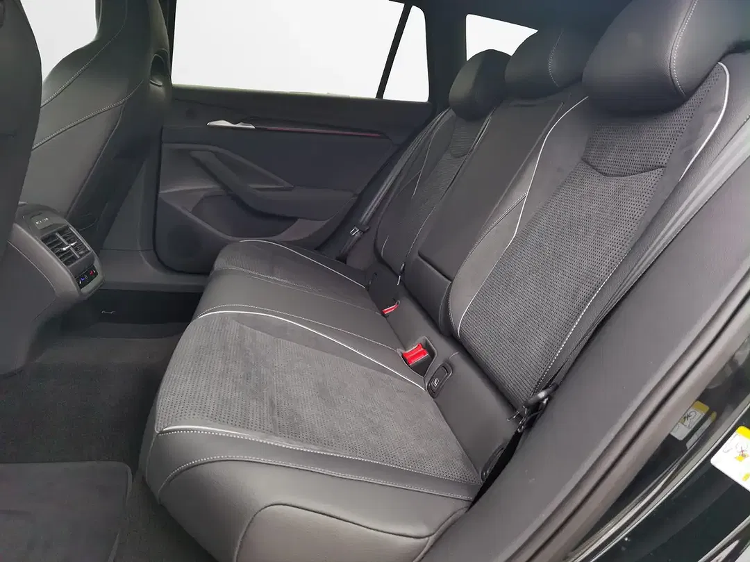 Skoda Superb - Thumbnail 11