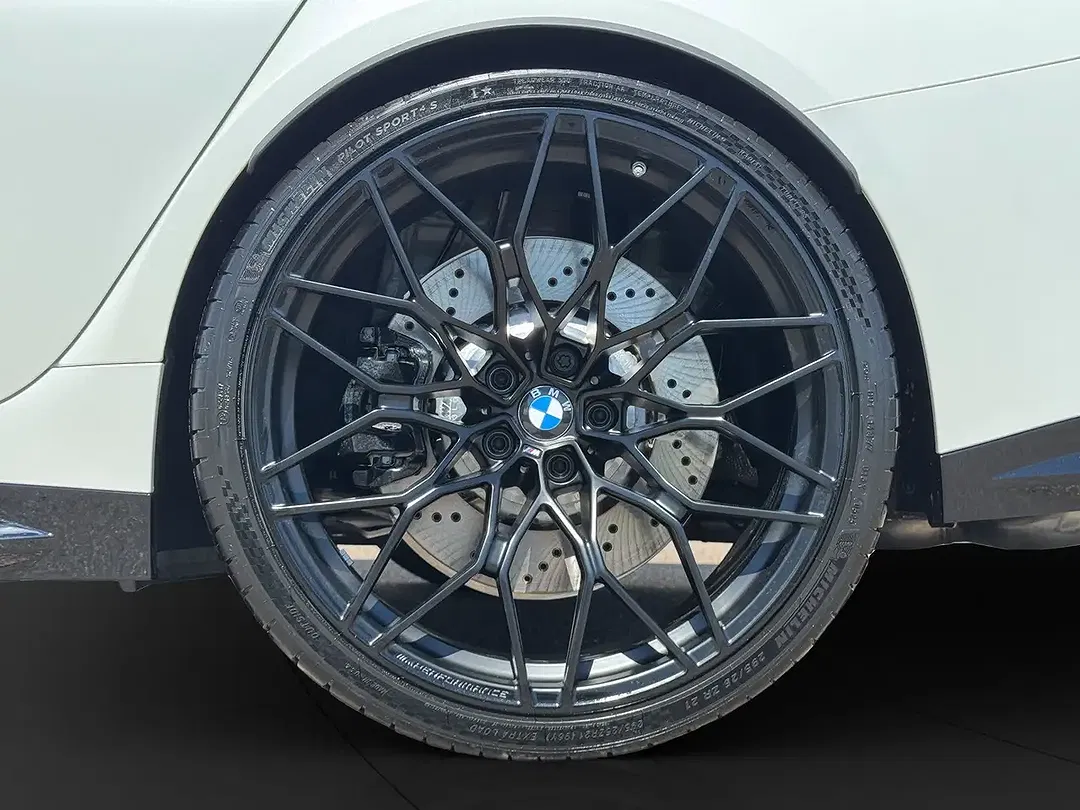 BMW M3 - Thumbnail 10