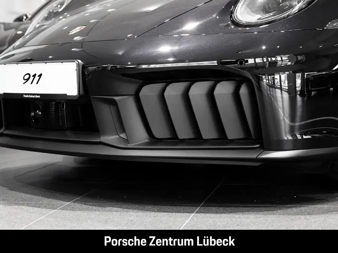 Porsche 992 - Thumbnail 10