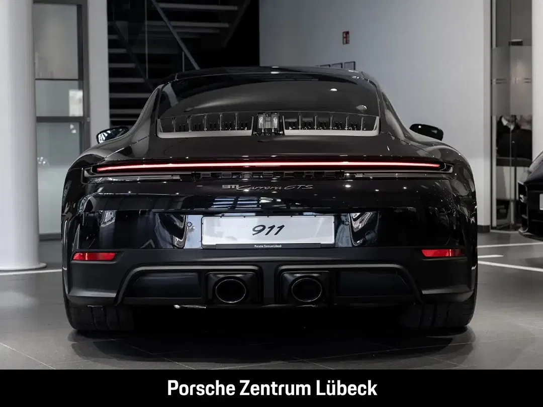Porsche 992 - Thumbnail 8