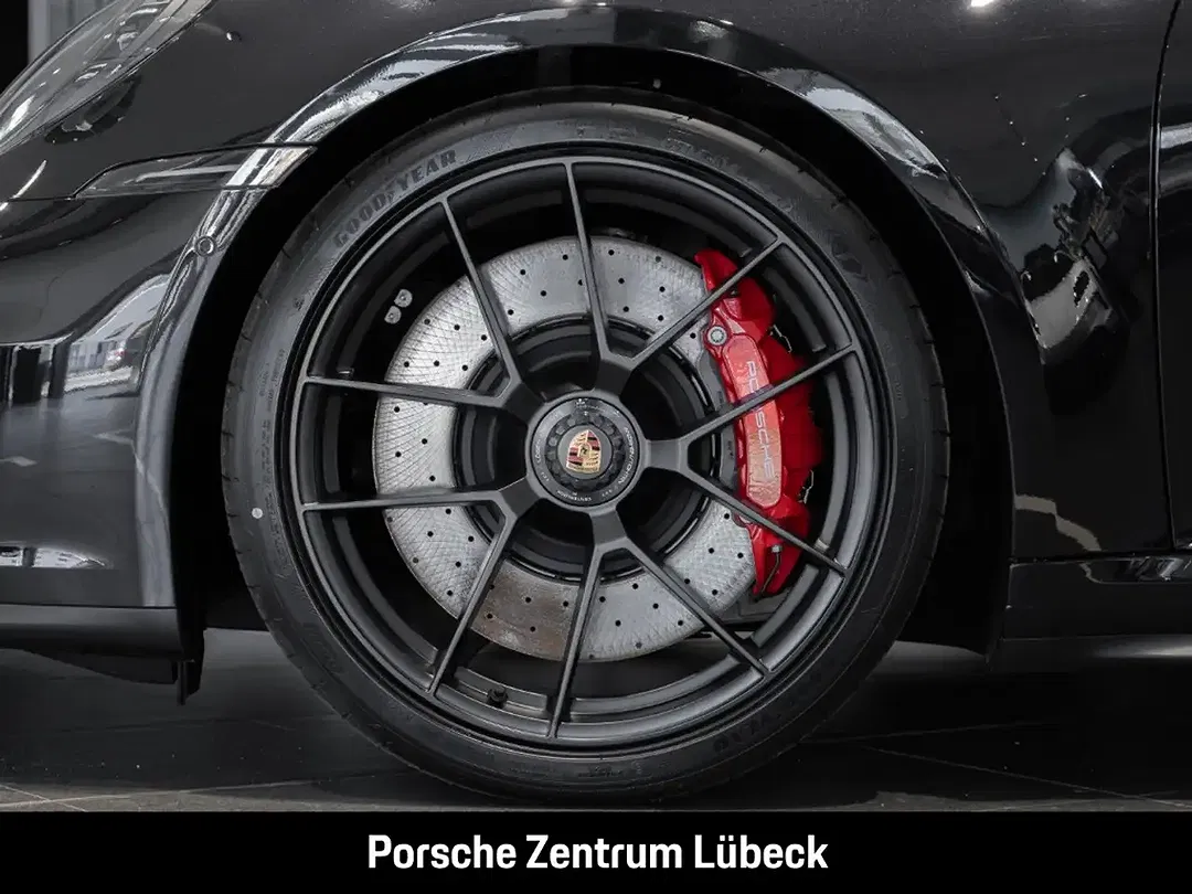 Porsche 992 - Thumbnail 9