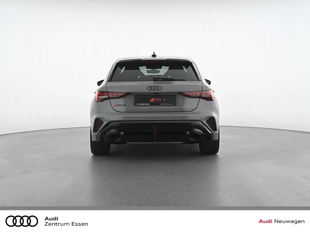 Audi RS3 - Thumbnail 4