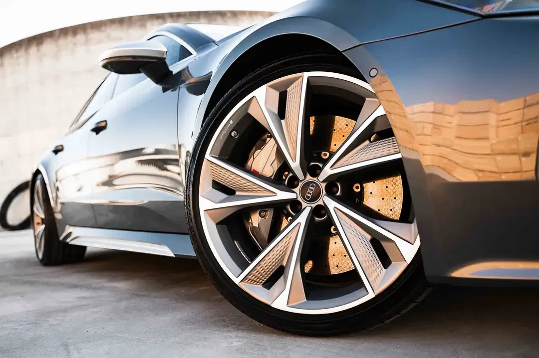 Audi RS7 - Thumbnail 25