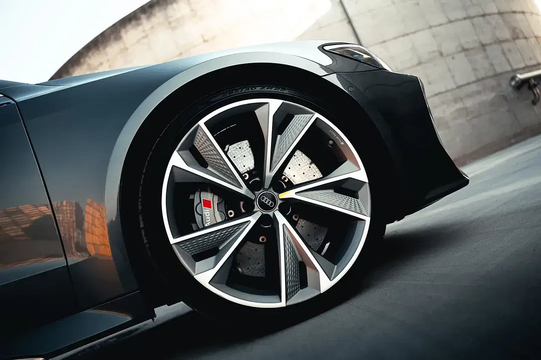 Audi RS7 - Thumbnail 31