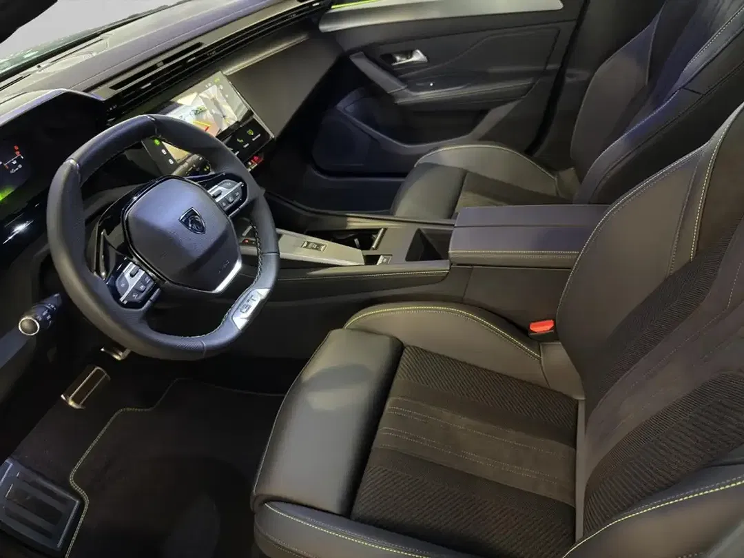 Peugeot 308 - Thumbnail 10