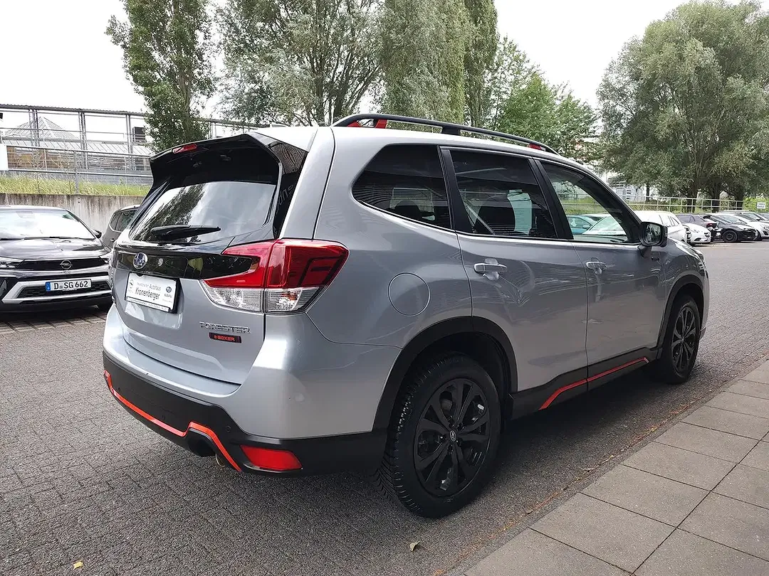 Subaru Forester - Thumbnail 4
