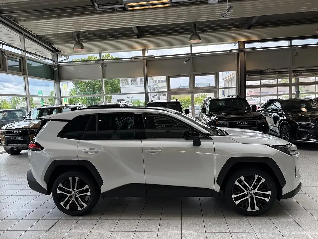 Toyota RAV 4 - Thumbnail 13