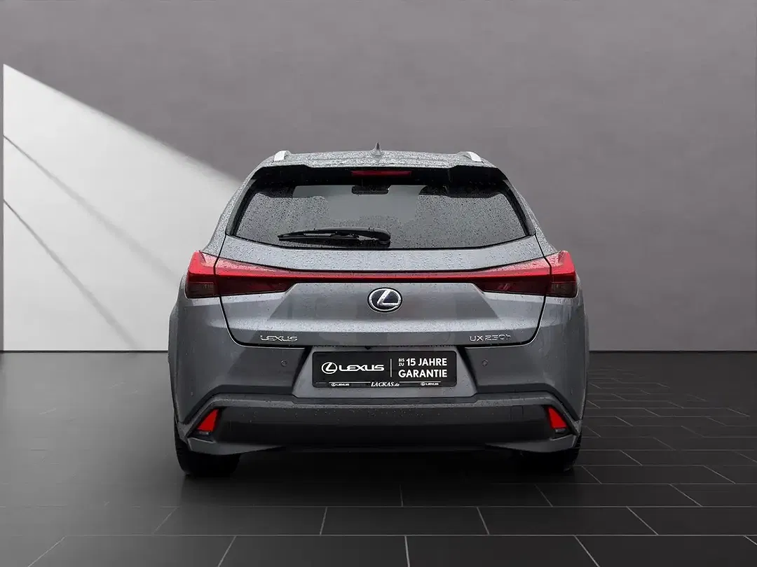 Lexus UX 250h - Thumbnail 4