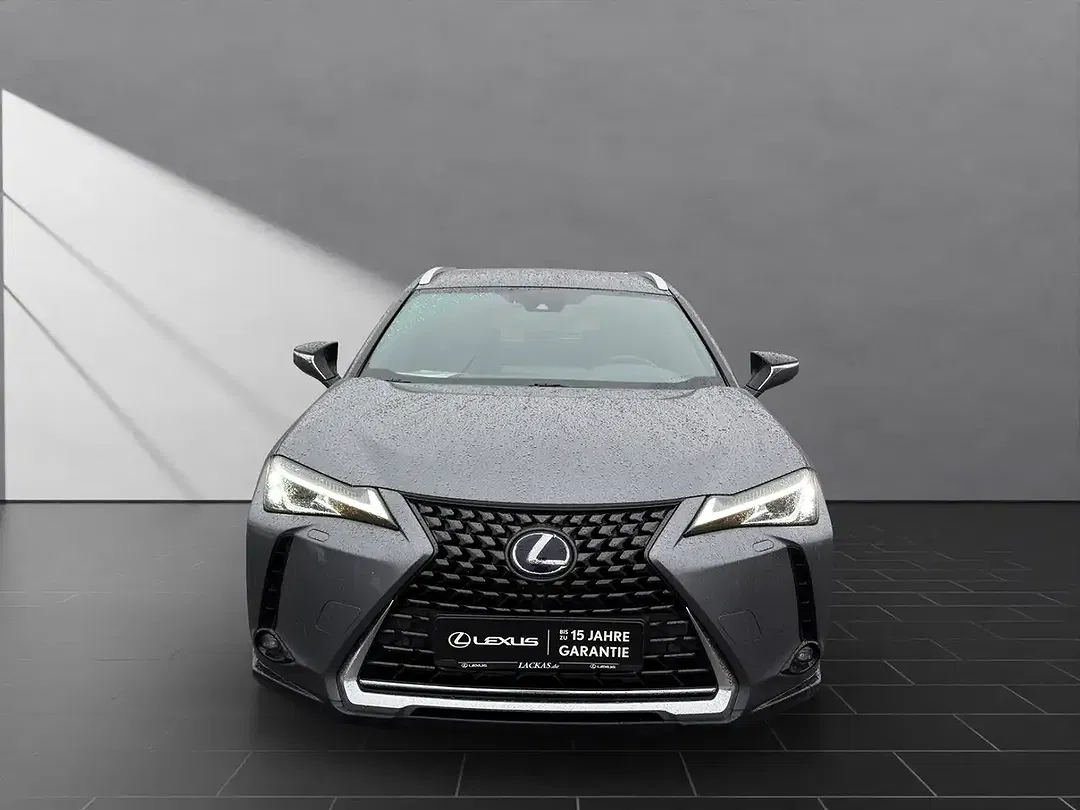 Lexus UX 250h - Thumbnail 8