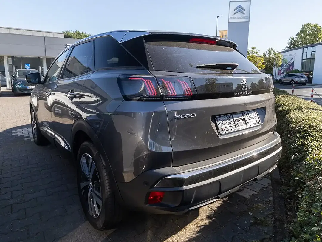 Peugeot 3008 - Thumbnail 2