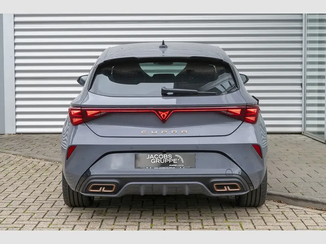 CUPRA Leon - Thumbnail 4