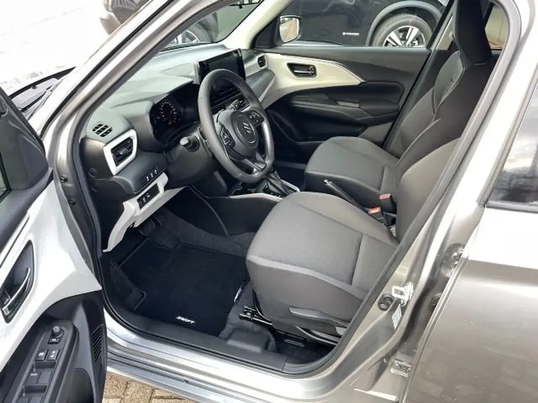 Suzuki Swift - Thumbnail 5