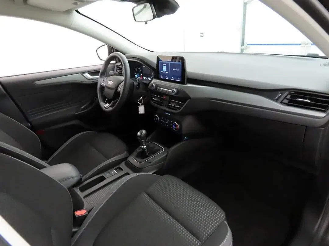 Ford Focus - Thumbnail 14