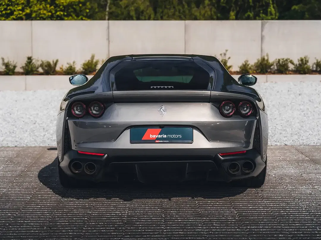 Ferrari 812 - Thumbnail 4