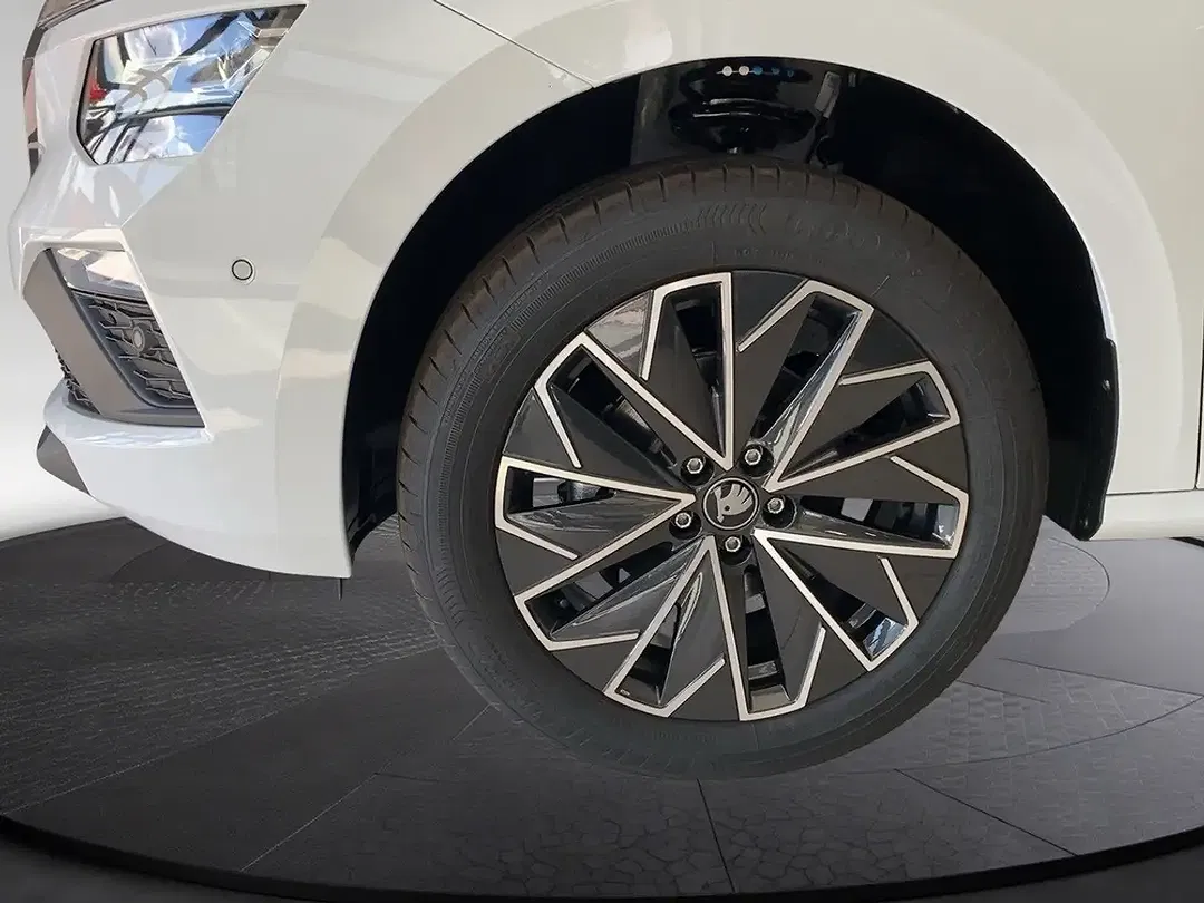 Skoda Kamiq - Thumbnail 7
