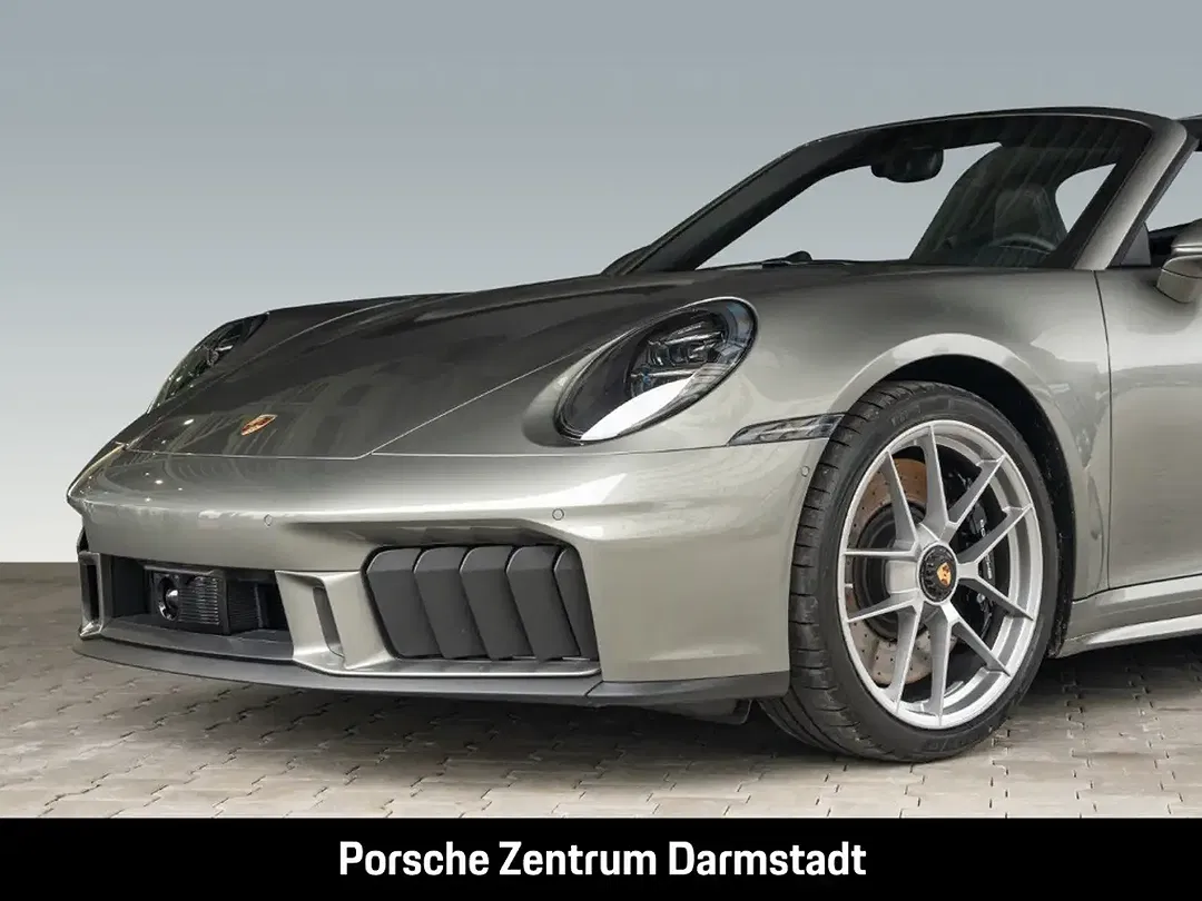 Porsche 992 - Thumbnail 11