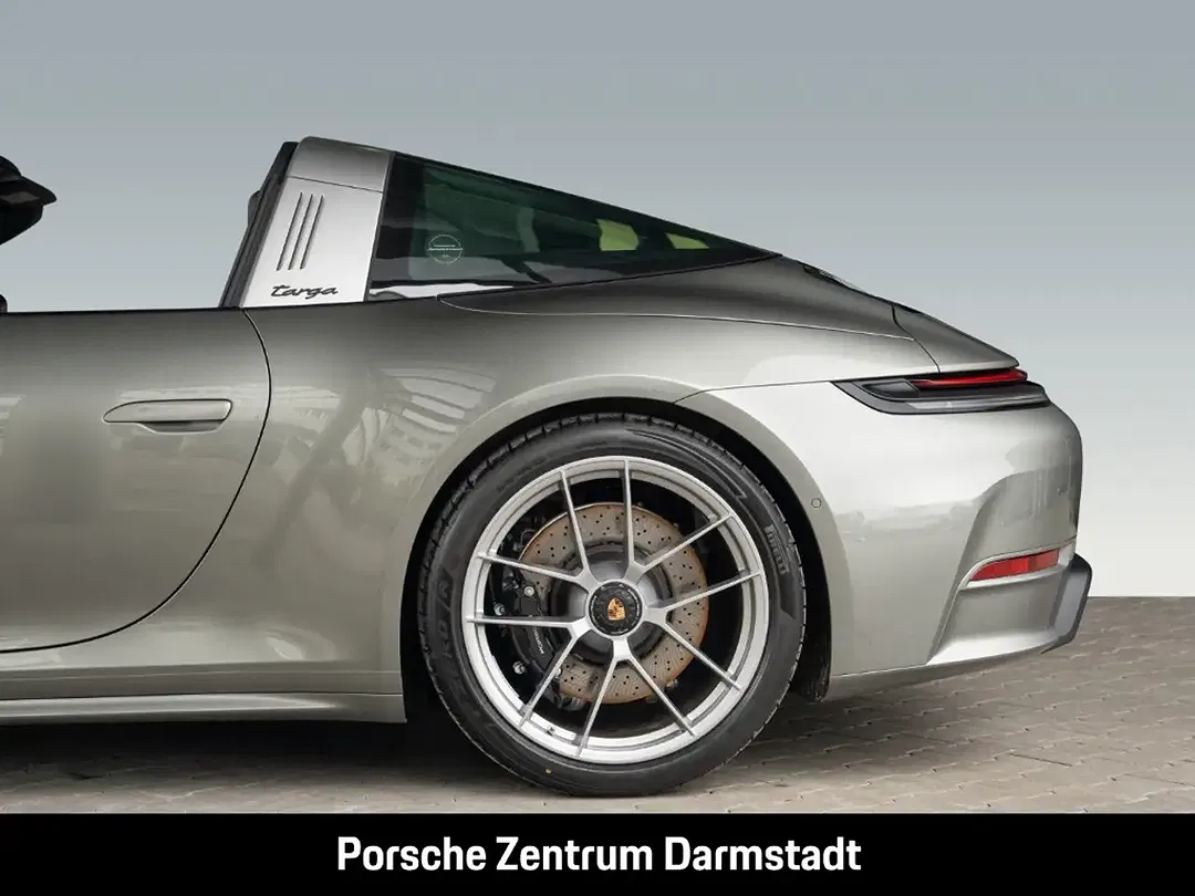 Porsche 992 - Thumbnail 13