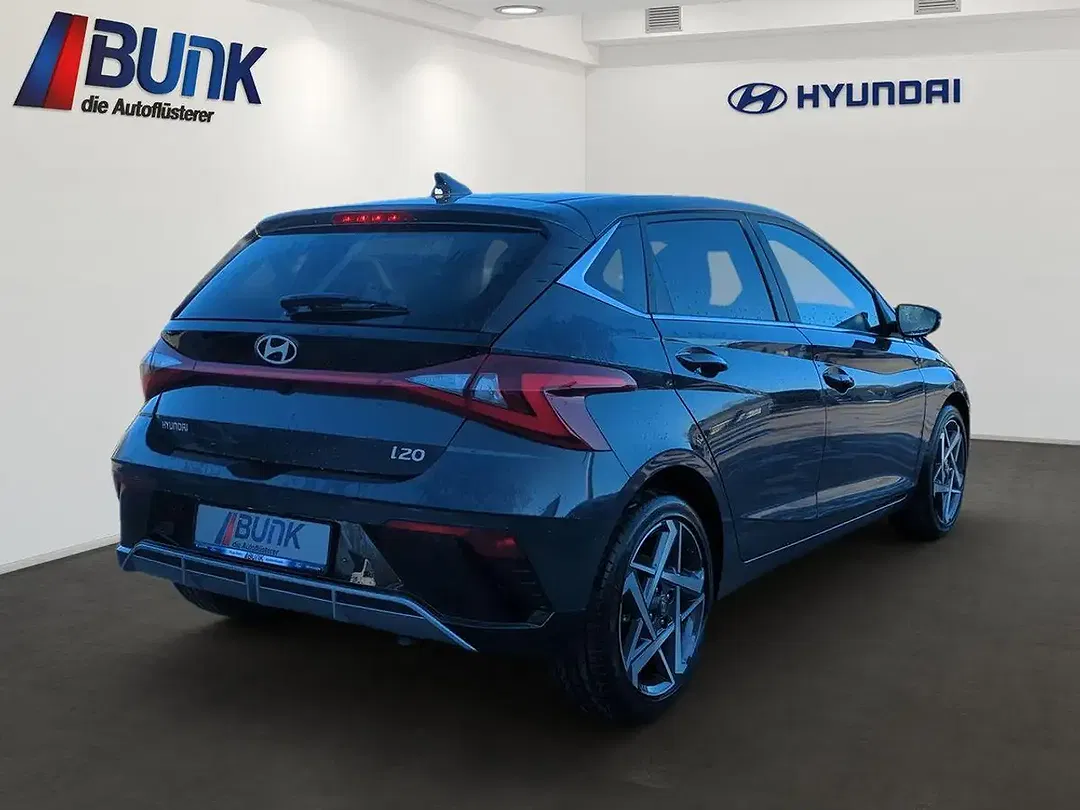 Hyundai i20 - Thumbnail 3