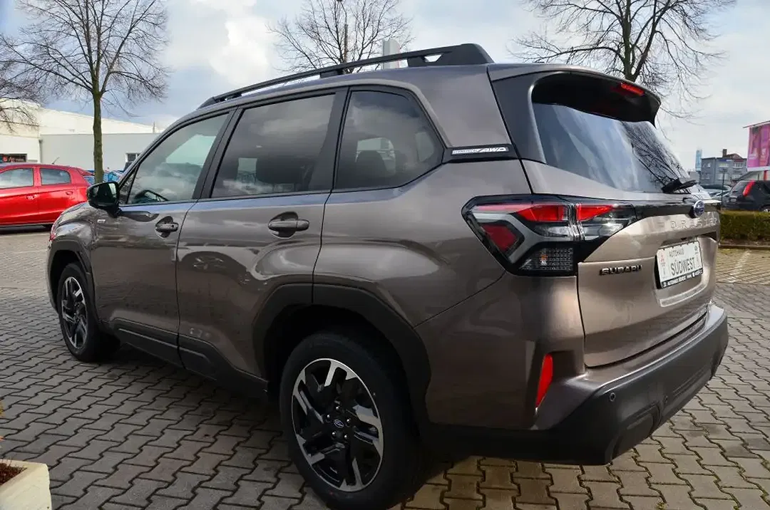 Subaru Forester - Thumbnail 3