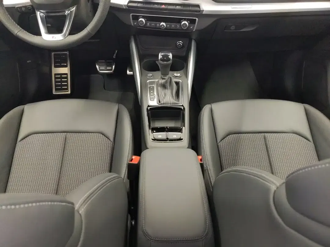 Audi Q2 - Thumbnail 12