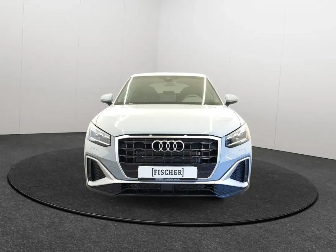 Audi Q2 - Thumbnail 2