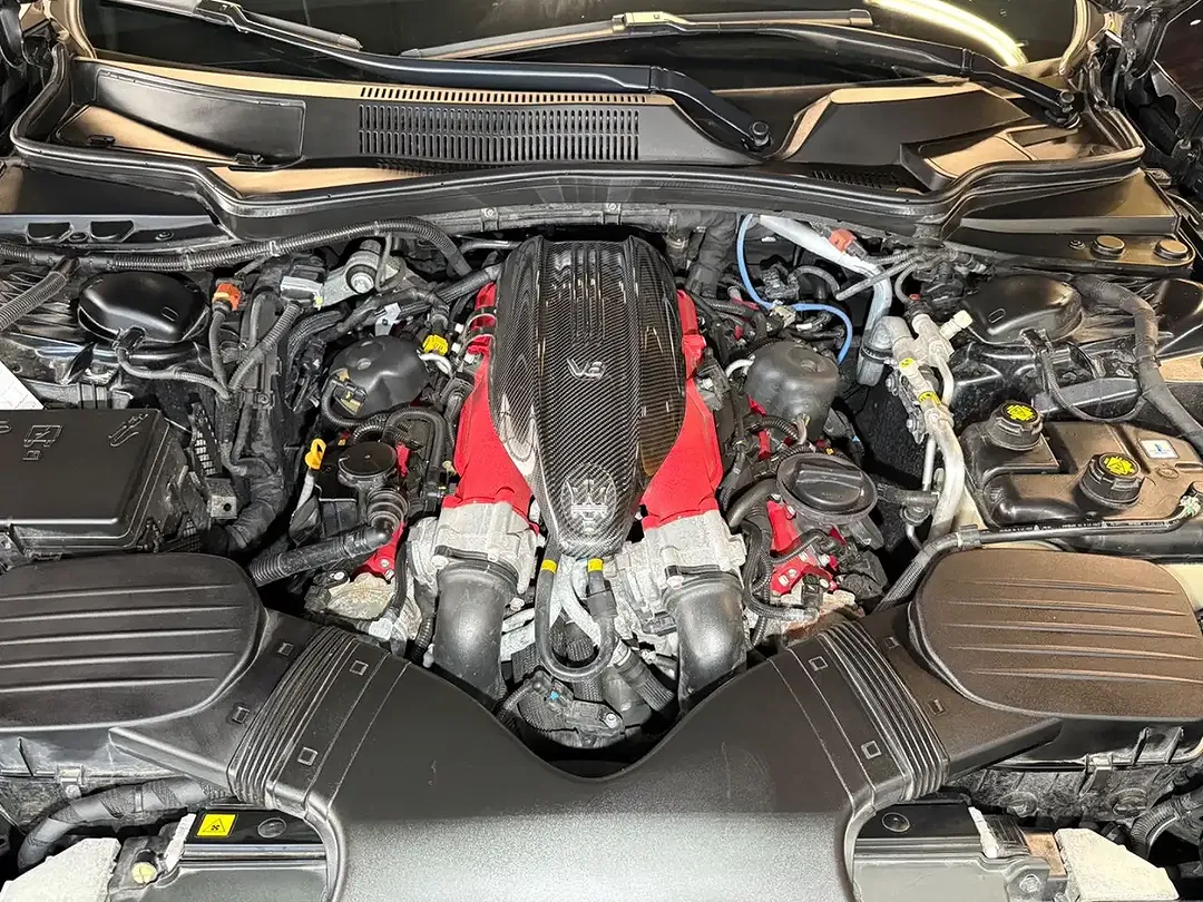 Maserati Ghibli - Thumbnail 22