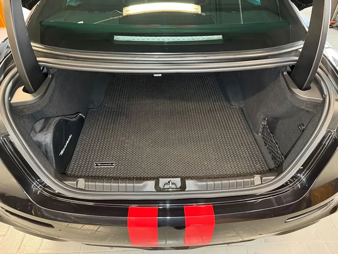 Maserati Ghibli - Thumbnail 32