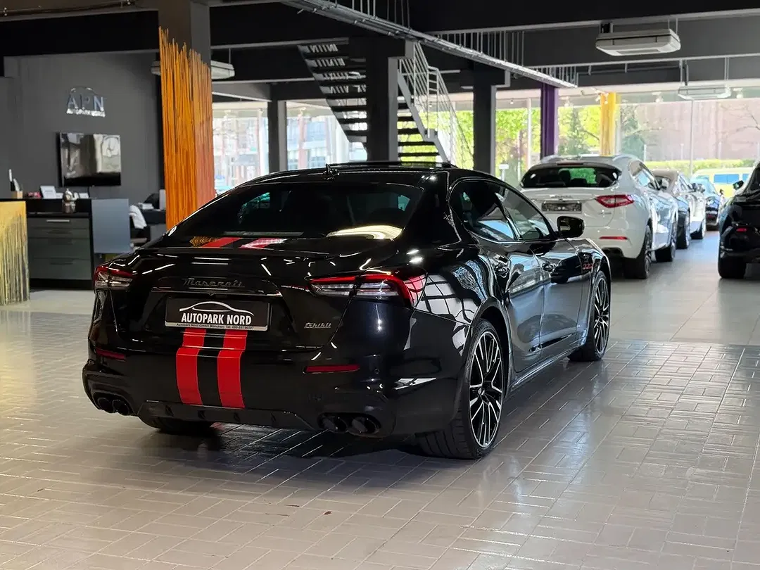 Maserati Ghibli - Thumbnail 7