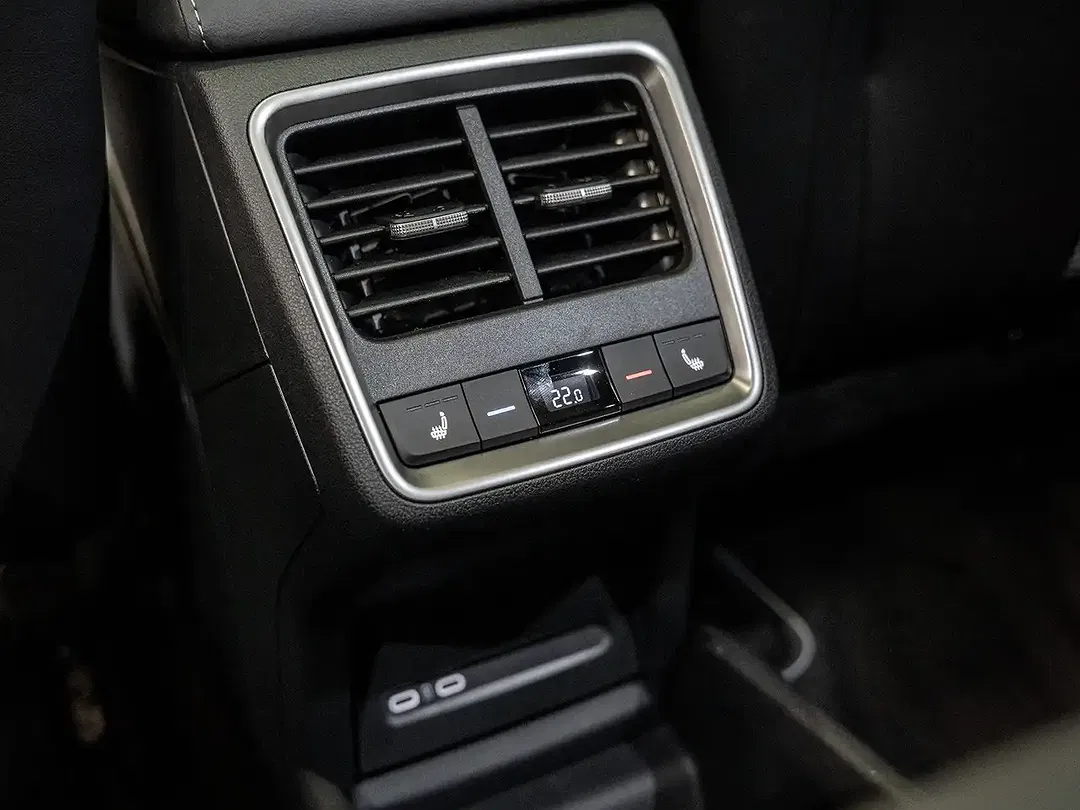 Skoda Enyaq - Thumbnail 8