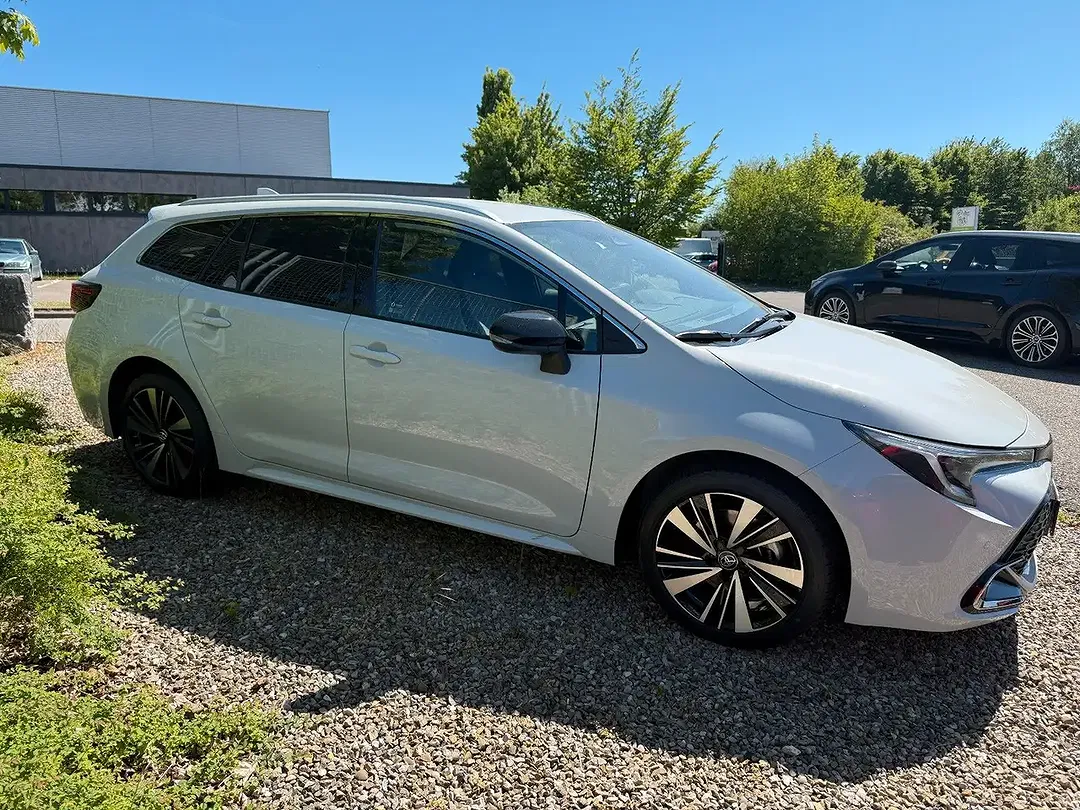 Toyota Corolla - Thumbnail 12