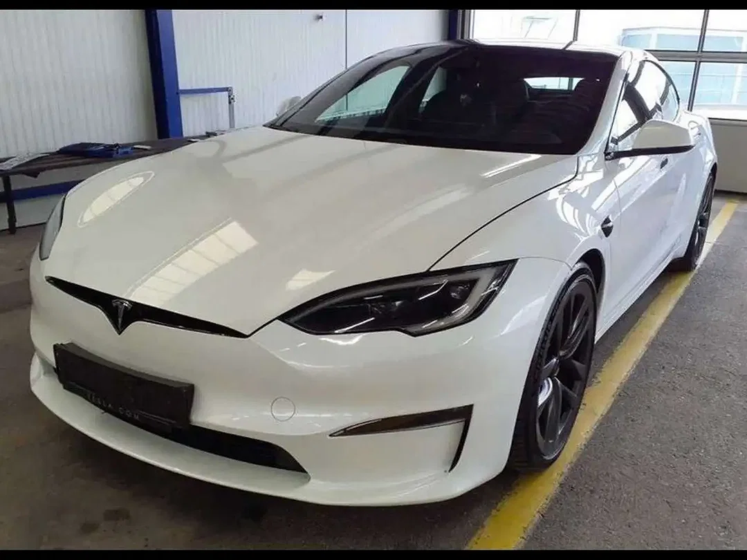 Tesla Model S - Afbeelding 1