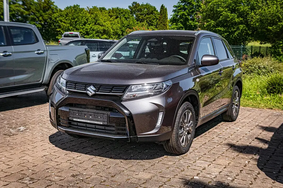 Suzuki Vitara - Thumbnail 1