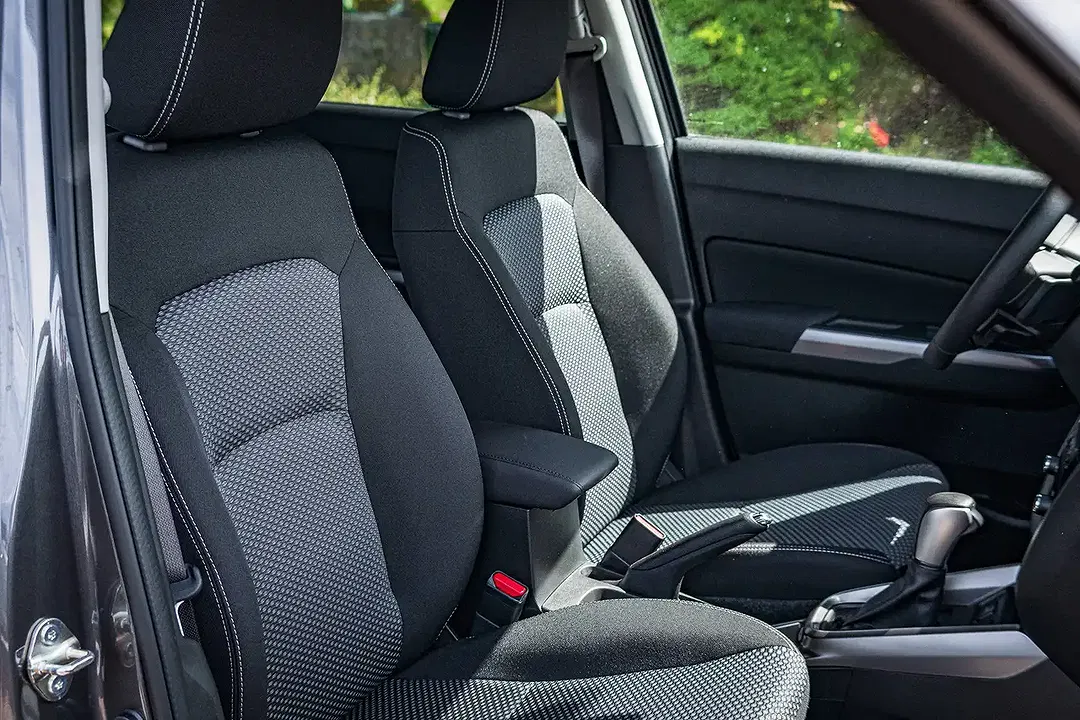 Suzuki Vitara - Thumbnail 13