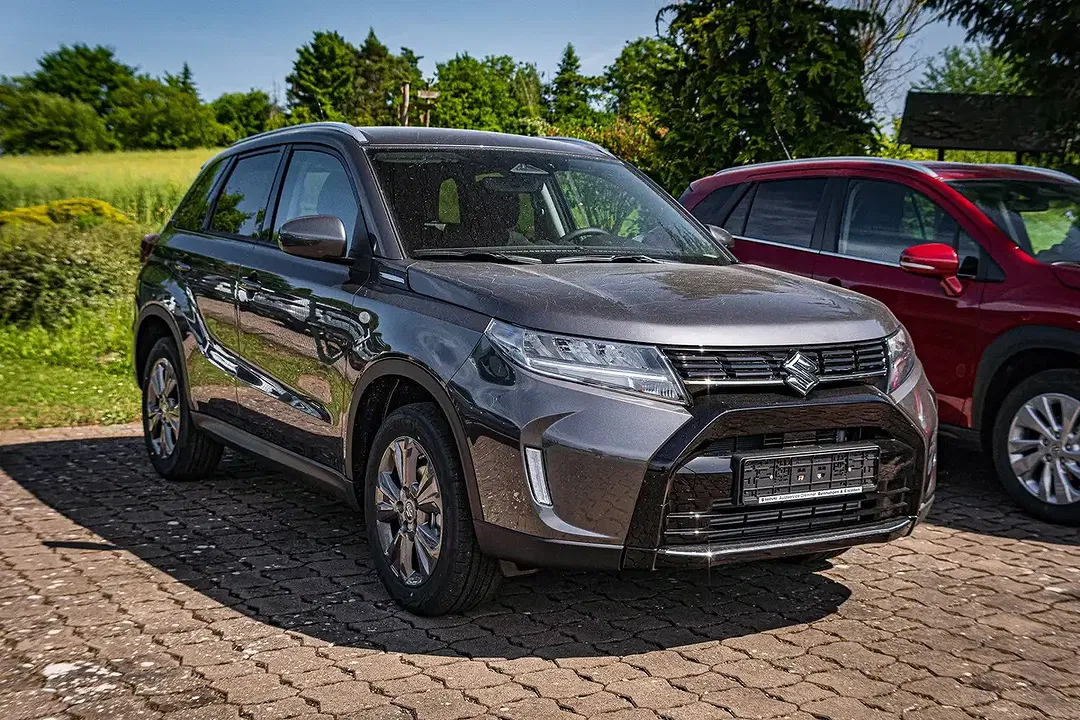 Suzuki Vitara - Thumbnail 3