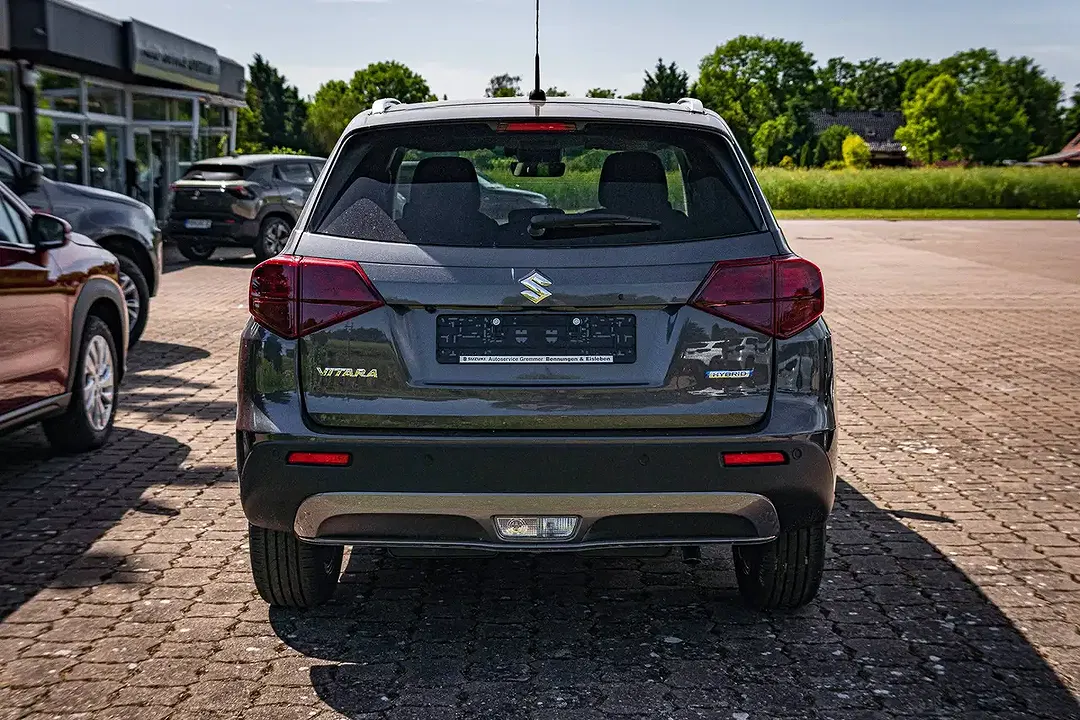 Suzuki Vitara - Thumbnail 5