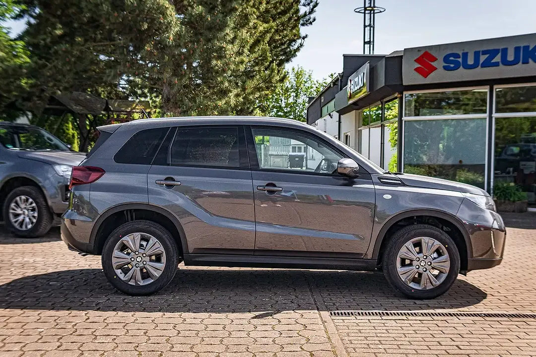 Suzuki Vitara - Thumbnail 7