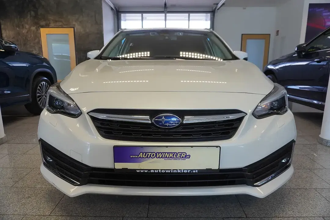 Subaru Impreza - Thumbnail 2