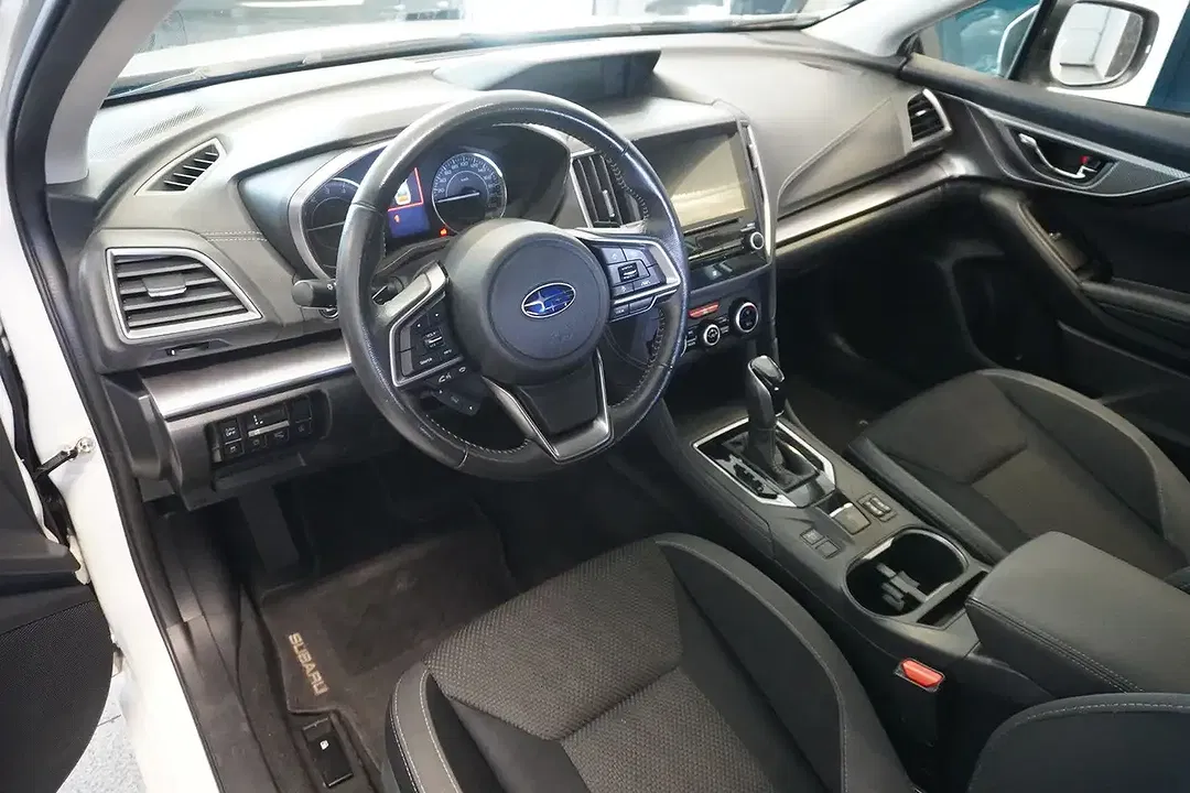 Subaru Impreza - Thumbnail 7