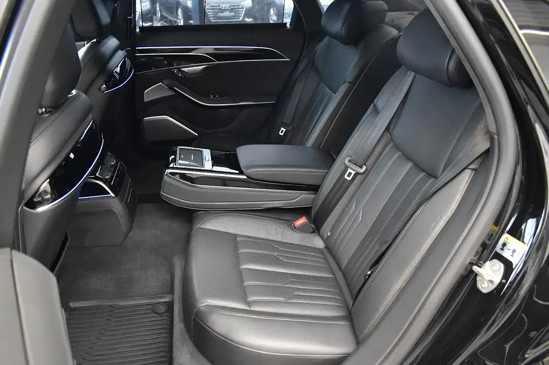 Audi S8 - Thumbnail 11