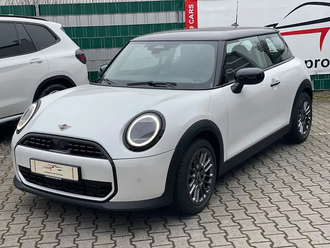 MINI Cooper C - Thumbnail 1