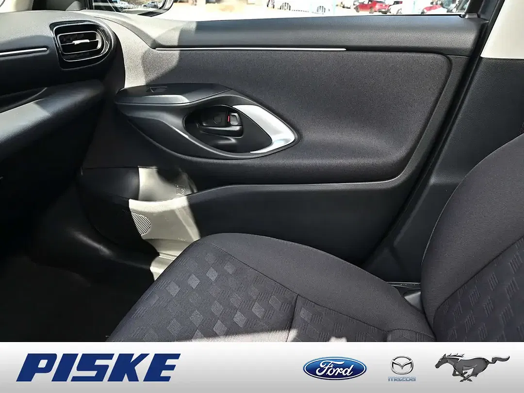 Mazda 2 - Thumbnail 12
