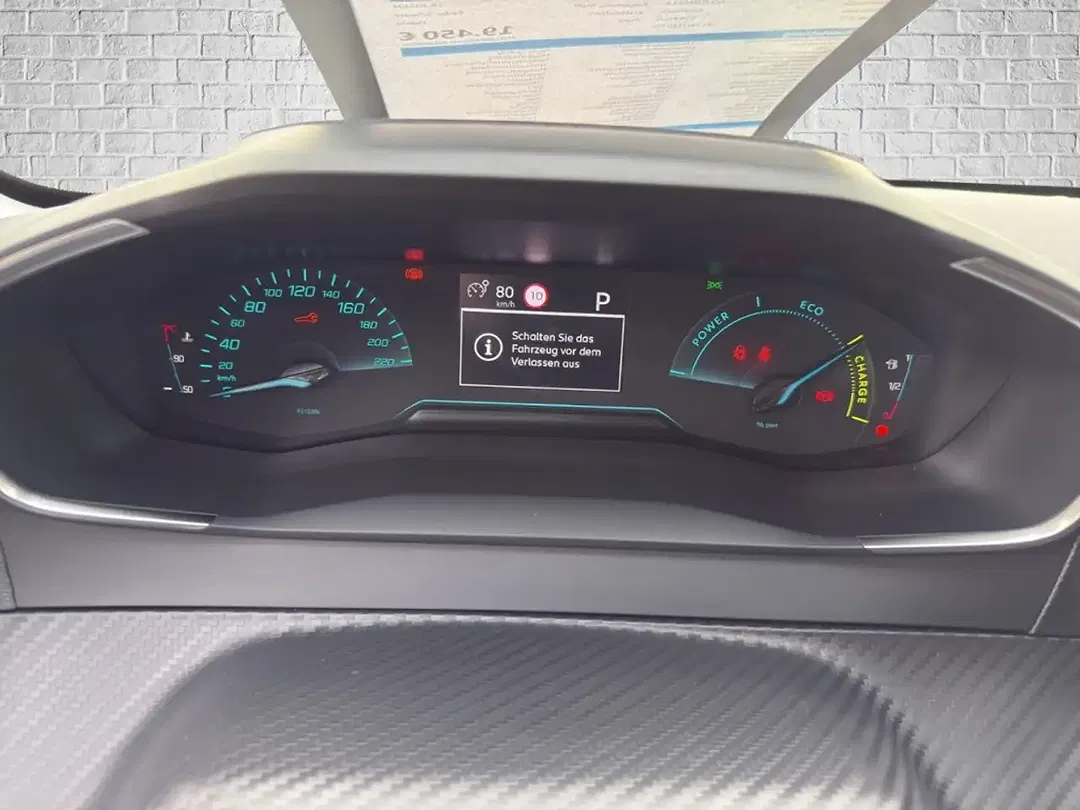 Peugeot 208 - Thumbnail 14