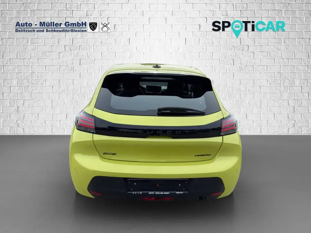 Peugeot 208 - Thumbnail 6
