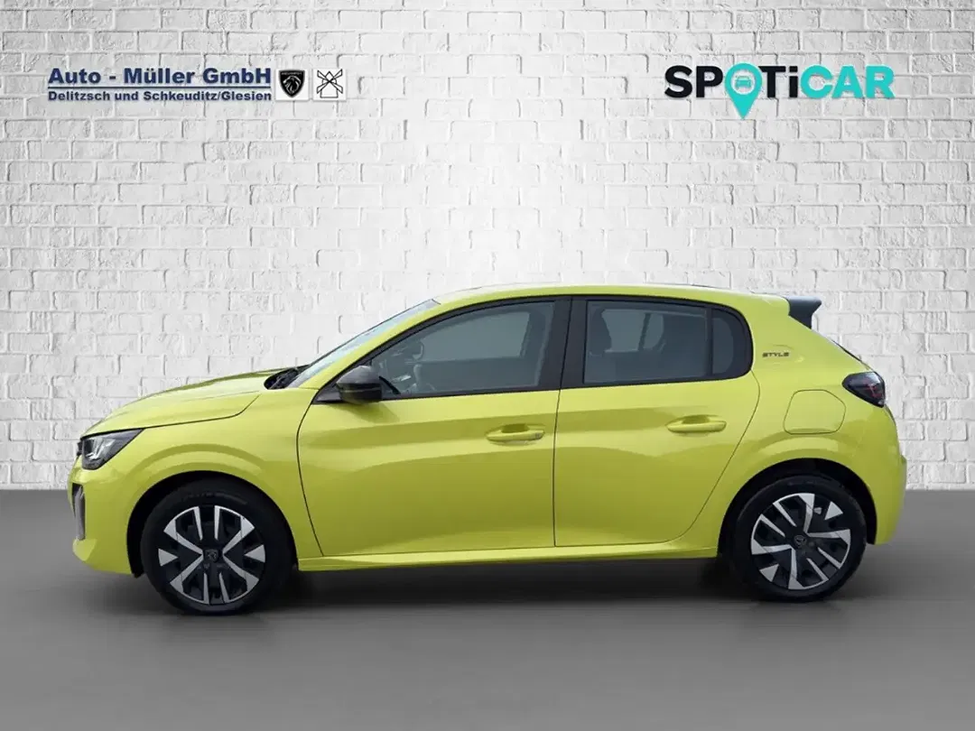 Peugeot 208 - Thumbnail 9