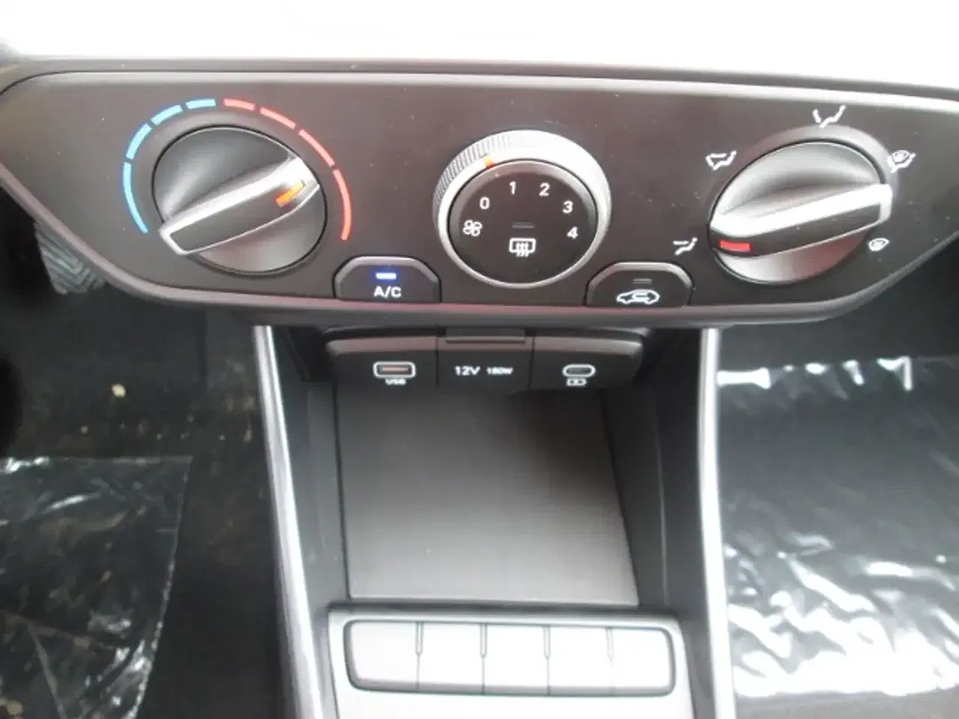 Hyundai i20 - Thumbnail 15