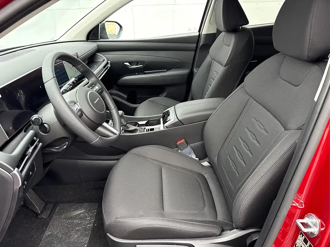 Hyundai TUCSON - Thumbnail 8