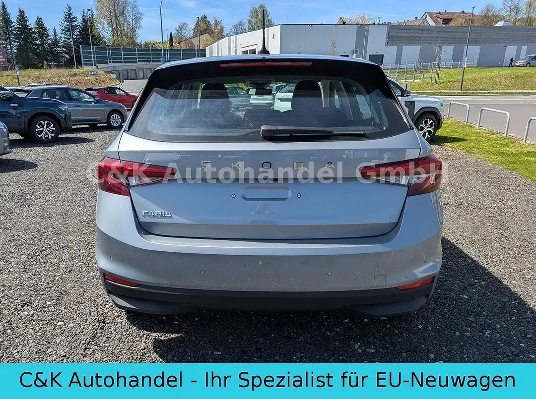 Skoda Fabia - Thumbnail 15